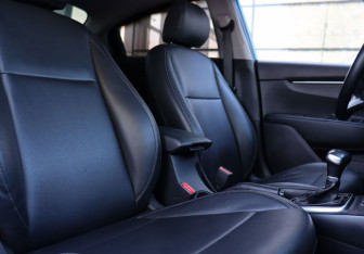 Подержанный автомобиль Kia Rio Sedan 2019 года (11 фото)