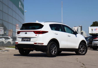 Подержанный автомобиль Kia Sportage 2018 года (5 фото)