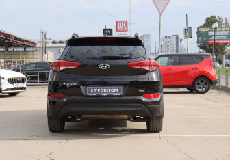 Подержанный автомобиль Hyundai Tucson 2016 года (6 фото)