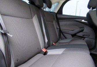 Подержанный автомобиль Ford Focus Sedan 2012 года (16 фото)