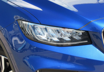 Подержанный автомобиль Geely Atlas Pro 2021 года (9 фото)