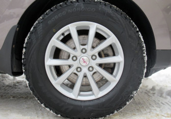 Подержанный автомобиль Hyundai ix35 2014 года (9 фото)