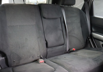 Подержанный автомобиль Nissan X-Trail 2011 года (21 фото)