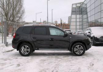 Подержанный автомобиль Nissan Terrano 2016 года (4 фото)