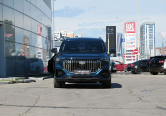 Подержанный автомобиль Geely Okavango 2023 года (2 фото)