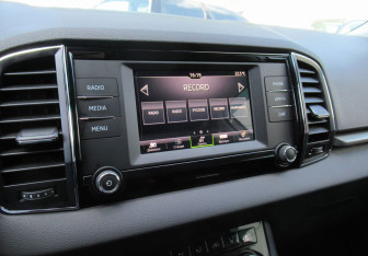 Подержанный автомобиль Skoda Karoq 2020 года (13 фото)
