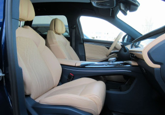 Подержанный автомобиль Voyah Free 2022 года (10 фото)