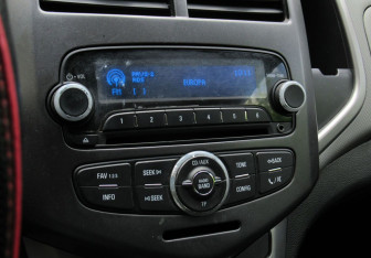 Подержанный автомобиль Chevrolet Aveo Sedan 2013 года (15 фото)