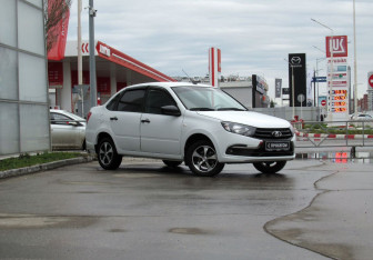 Подержанный автомобиль LADA (ВАЗ) Granta Sedan 2024 года (3 фото)