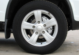 Подержанный автомобиль Chevrolet Niva 2014 года (9 фото)