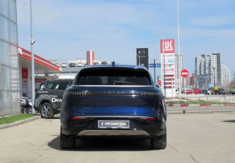 Подержанный автомобиль Voyah Free 2022 года (6 фото)