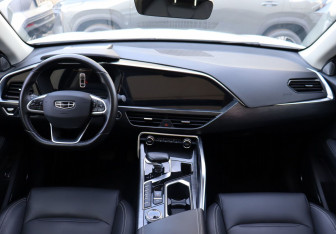 Подержанный автомобиль Geely Tugella 2021 года (16 фото)