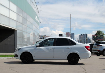 Подержанный автомобиль LADA (ВАЗ) Granta Sedan 2023 года (8 фото)