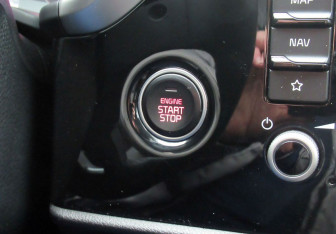 Подержанный автомобиль Kia Rio Sedan 2021 года (16 фото)