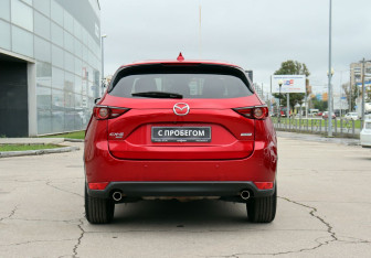 Подержанный автомобиль Mazda CX-5 2017 года (6 фото)