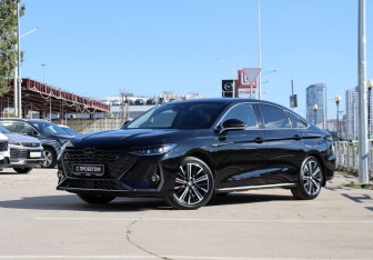 Подержанный автомобиль Chery Arrizo 8 2023 года (1 фото)