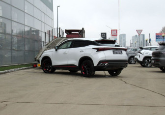 Подержанный автомобиль Omoda C5 2022 года (7 фото)