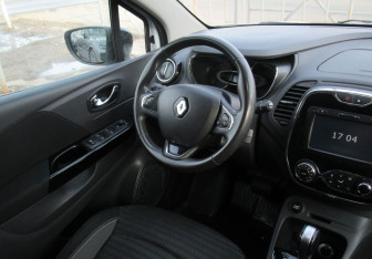 Подержанный автомобиль Renault Kaptur 2017 года (12 фото)