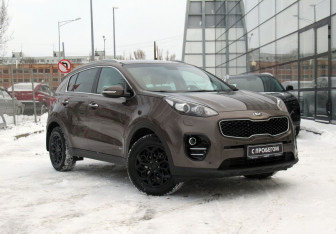 Подержанный автомобиль Kia Sportage 2017 года (3 фото)