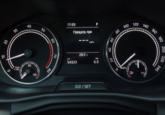 Подержанный автомобиль Skoda Rapid Liftback 2021 года (14 фото)