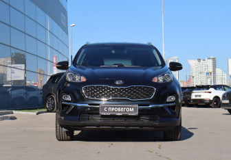 Подержанный автомобиль Kia Sportage 2018 года (2 фото)