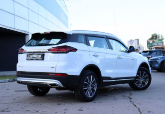 Подержанный автомобиль Geely Atlas Pro 2023 года (5 фото)