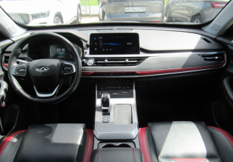 Подержанный автомобиль Chery Tiggo 4 Pro 2022 года (15 фото)