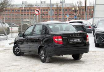 Подержанный автомобиль LADA (ВАЗ) Granta Sedan 2022 года (7 фото)