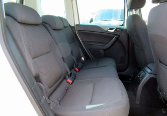 Подержанный автомобиль Skoda Yeti 2014 года (11 фото)