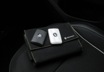 Подержанный автомобиль Renault Arkana 2019 года (20 фото)