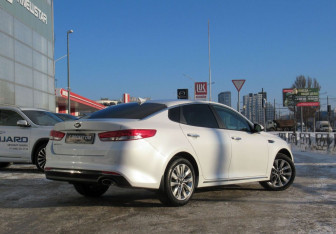 Подержанный автомобиль Kia Optima Sedan 2017 года (5 фото)