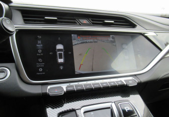 Подержанный автомобиль Geely Atlas Pro 2022 года (16 фото)