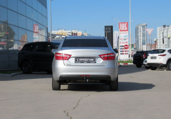 Подержанный автомобиль LADA (ВАЗ) Vesta Sedan 2016 года (6 фото)