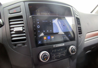 Подержанный автомобиль Mitsubishi Pajero 2008 года (15 фото)