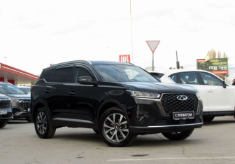 Подержанный автомобиль Chery Tiggo 7 Pro Max 2022 года (3 фото)