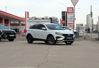 Подержанный автомобиль LADA (ВАЗ) Vesta Wagon 2024 года (3 фото)