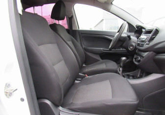 Подержанный автомобиль LADA (ВАЗ) Vesta Sedan 2016 года (16 фото)