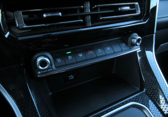 Подержанный автомобиль Haval M6 2024 года (16 фото)