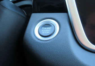 Подержанный автомобиль Geely Atlas Pro 2024 года (17 фото)