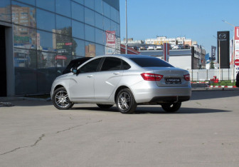 Подержанный автомобиль LADA (ВАЗ) Vesta Sedan 2016 года (7 фото)