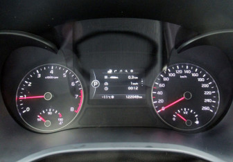 Подержанный автомобиль Kia Optima Sedan 2017 года (19 фото)