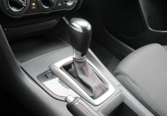 Подержанный автомобиль Mazda 3 Sedan 2013 года (16 фото)