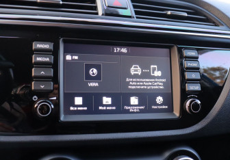 Подержанный автомобиль Kia Rio Hatchback 2019 года (13 фото)