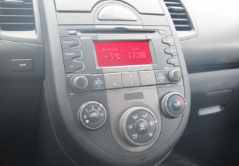 Подержанный автомобиль Kia Soul 2011 года (15 фото)