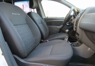 Подержанный автомобиль Renault Duster 2018 года (11 фото)