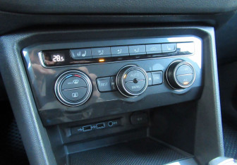 Подержанный автомобиль Volkswagen Tiguan 2020 года (16 фото)