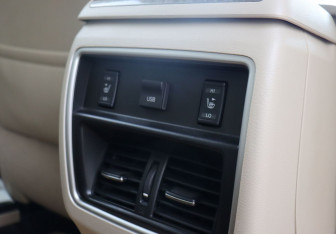 Подержанный автомобиль Nissan Murano Suv 2020 года (21 фото)