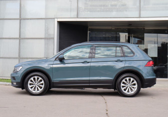 Подержанный автомобиль Volkswagen Tiguan 2019 года (8 фото)