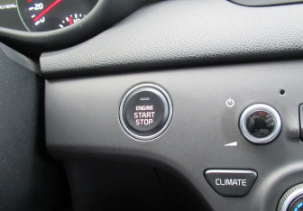 Подержанный автомобиль Kia Sportage 2017 года (18 фото)