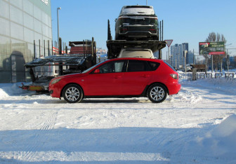 Подержанный автомобиль Mazda 3 Hatchback 2006 года (8 фото)